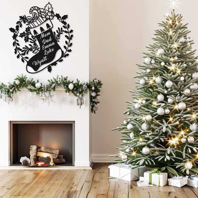 Heirloom Christmas Metal Sign - Custom Family Wall Art with Names
