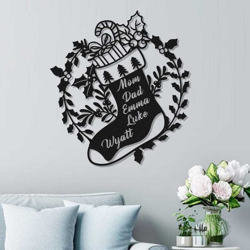 Heirloom Christmas Metal Sign - Custom Family Wall Art with Names