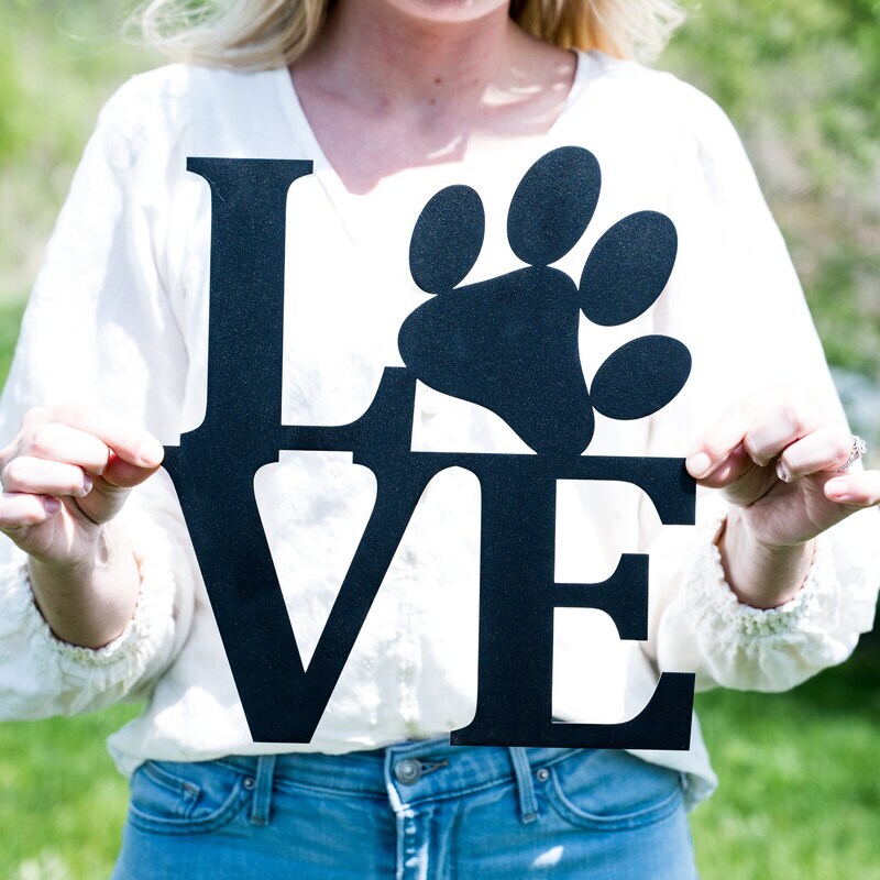 Custom Dog Paw Print Metal Sign - Heartfelt Pet Gift