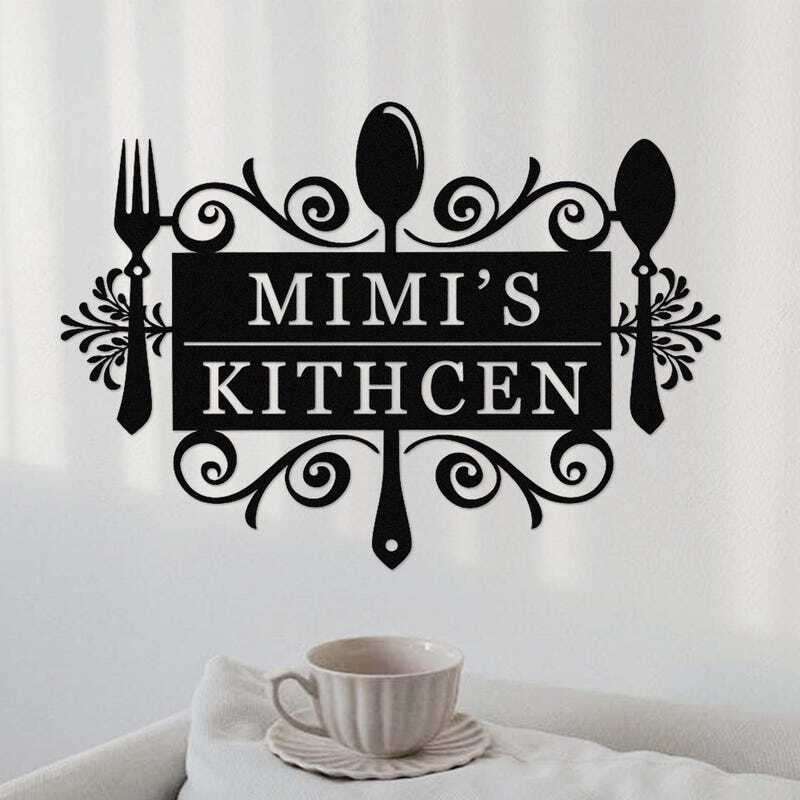 Heartfelt Farmhouse Metal Sign for Mom's Custom Kitchen