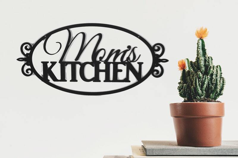 Custom Kitchen Metal Sign - Mom's Personalized Heart Wall Decor