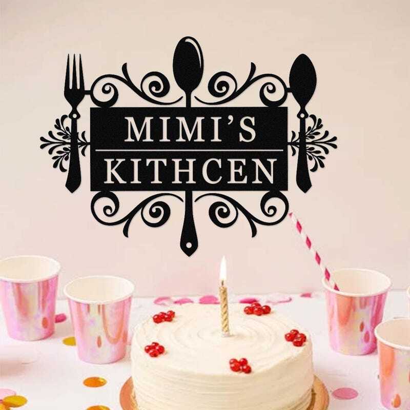 Heartfelt Farmhouse Metal Sign for Mom's Custom Kitchen